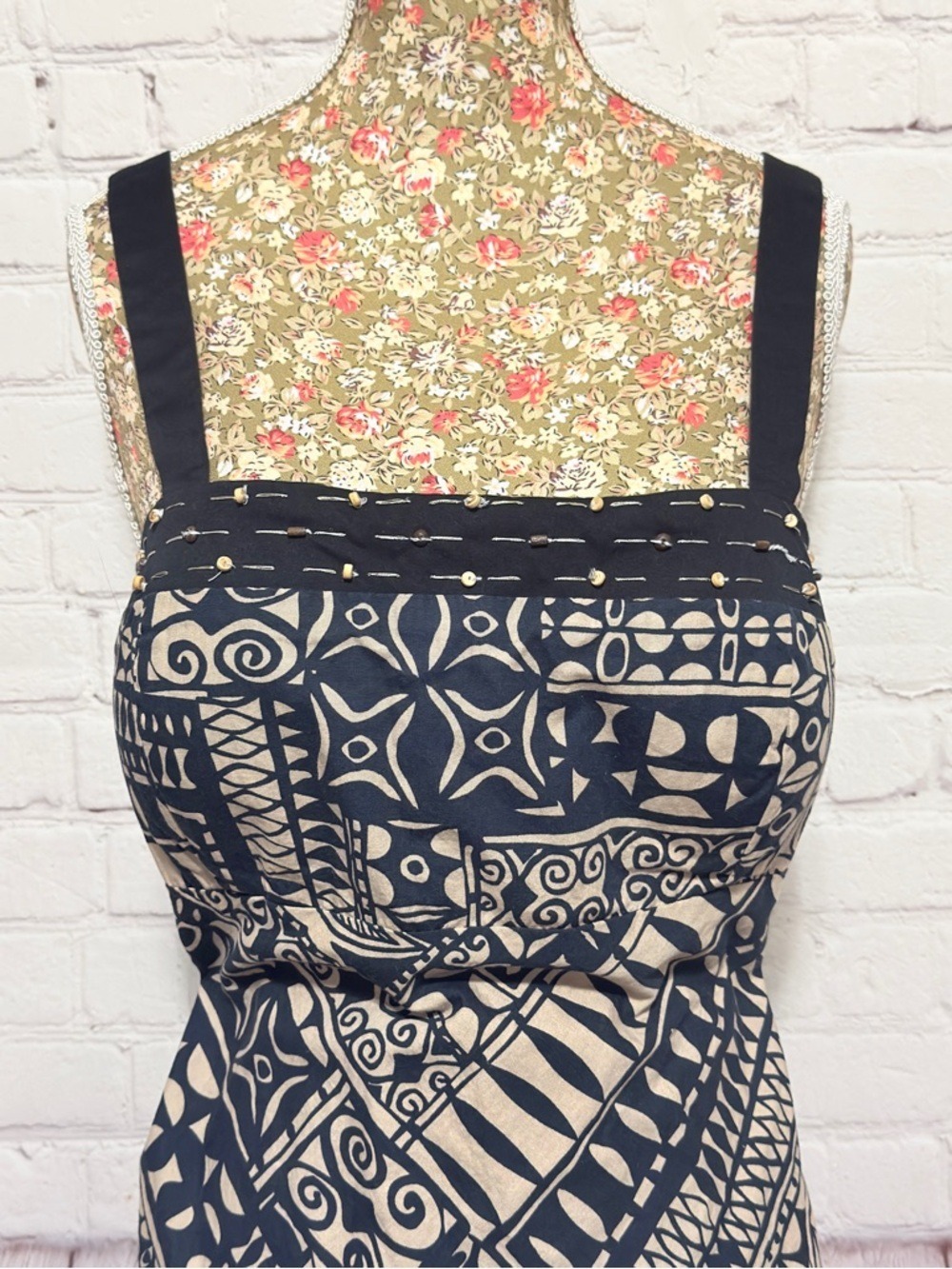 Madison Leigh Casual Dress - Picture 3 of 9